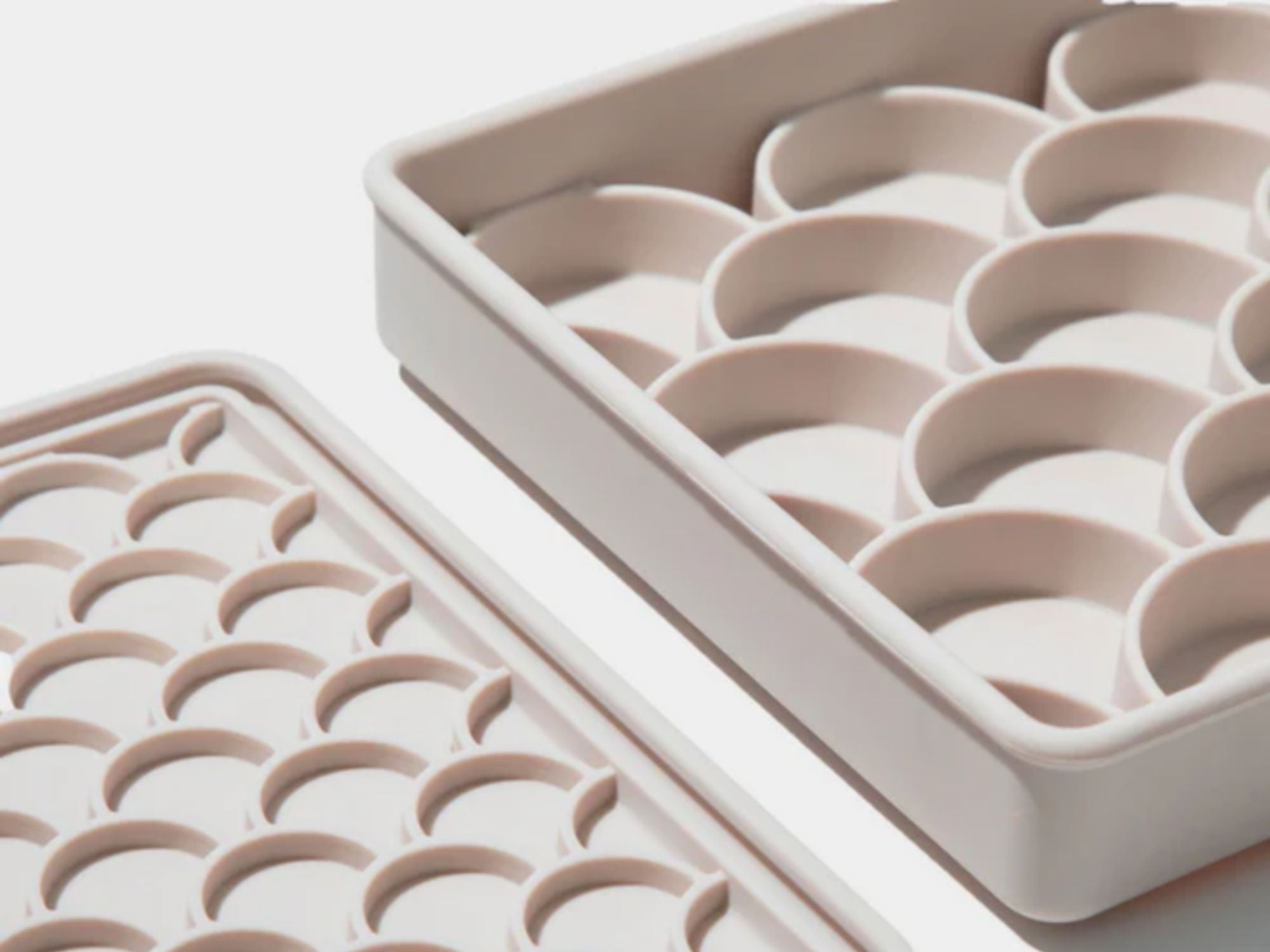 Dogged skjell 3 i 1 slow feeder, matboks og slikkematte - Hundepappa